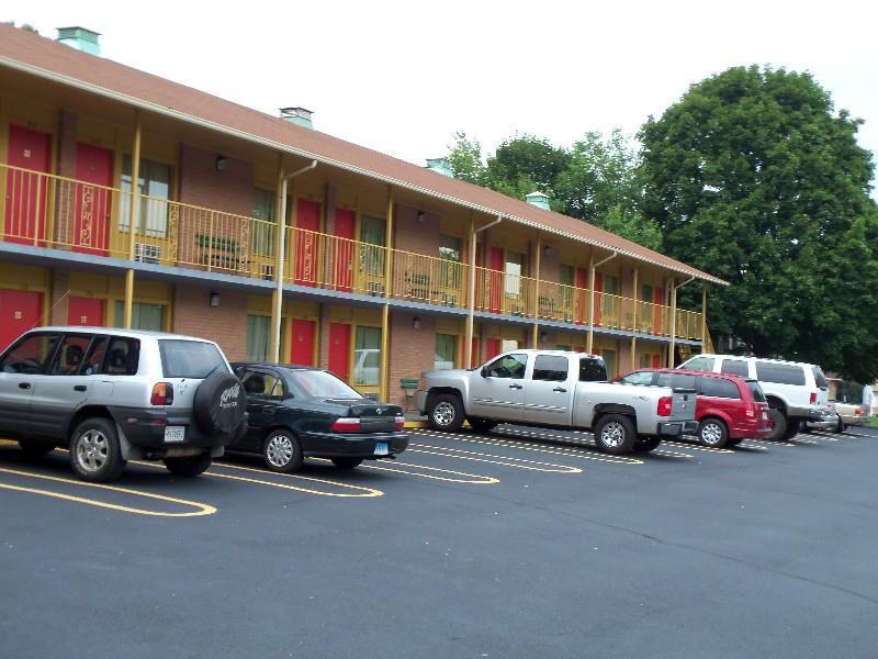 Royal Inn Motel フロント・ロイヤル エクステリア 写真