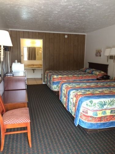 Royal Inn Motel フロント・ロイヤル エクステリア 写真