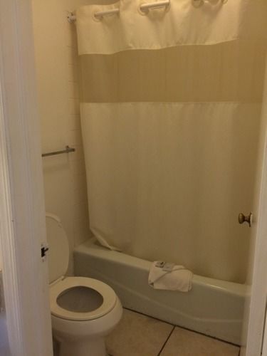 Royal Inn Motel フロント・ロイヤル エクステリア 写真