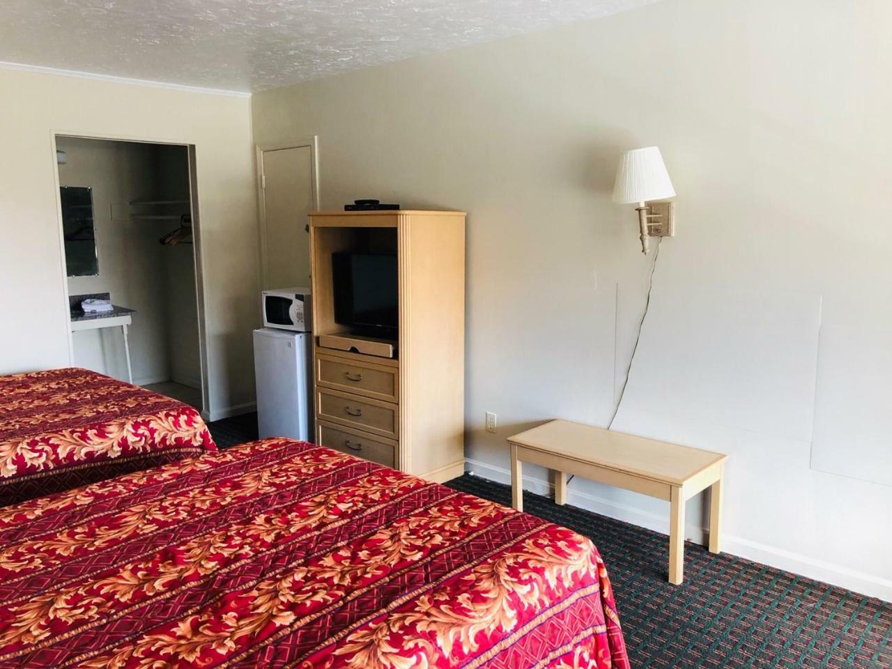 Royal Inn Motel フロント・ロイヤル エクステリア 写真